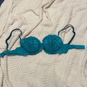 Victoria’s Secret Pink date push up bra